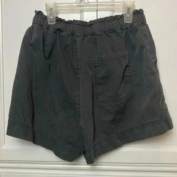 AERIE EASY WOVEN SHORT - Picture 2 of 9